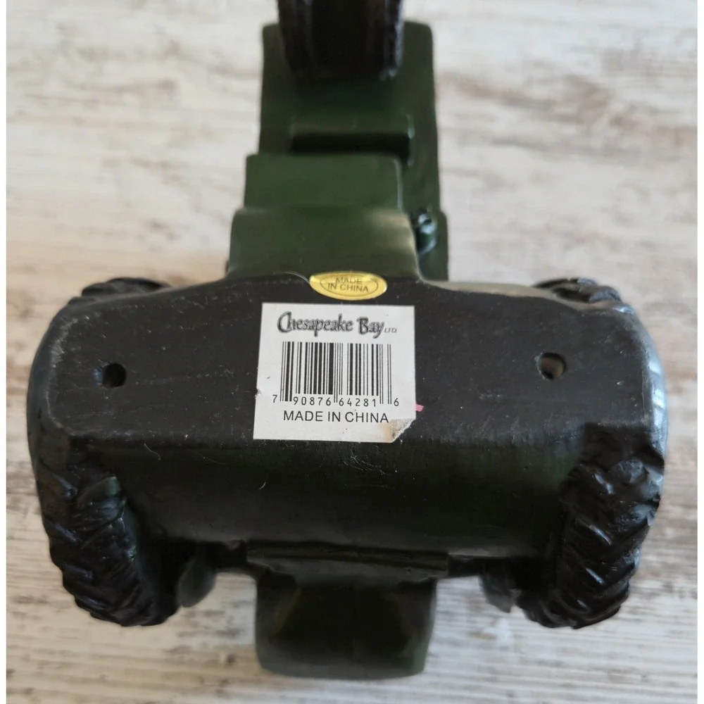 Chesapeake Bay Farm Tractor Wine Bottle Holder Green Resin Vintage Style 64281